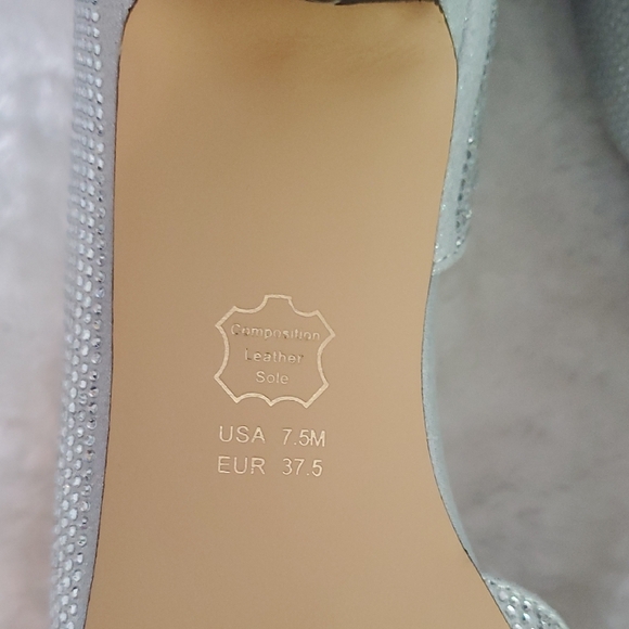 Nina New York Rossie Silver Peep Toe Heels Size 7.5 M - Picture 7 of 12